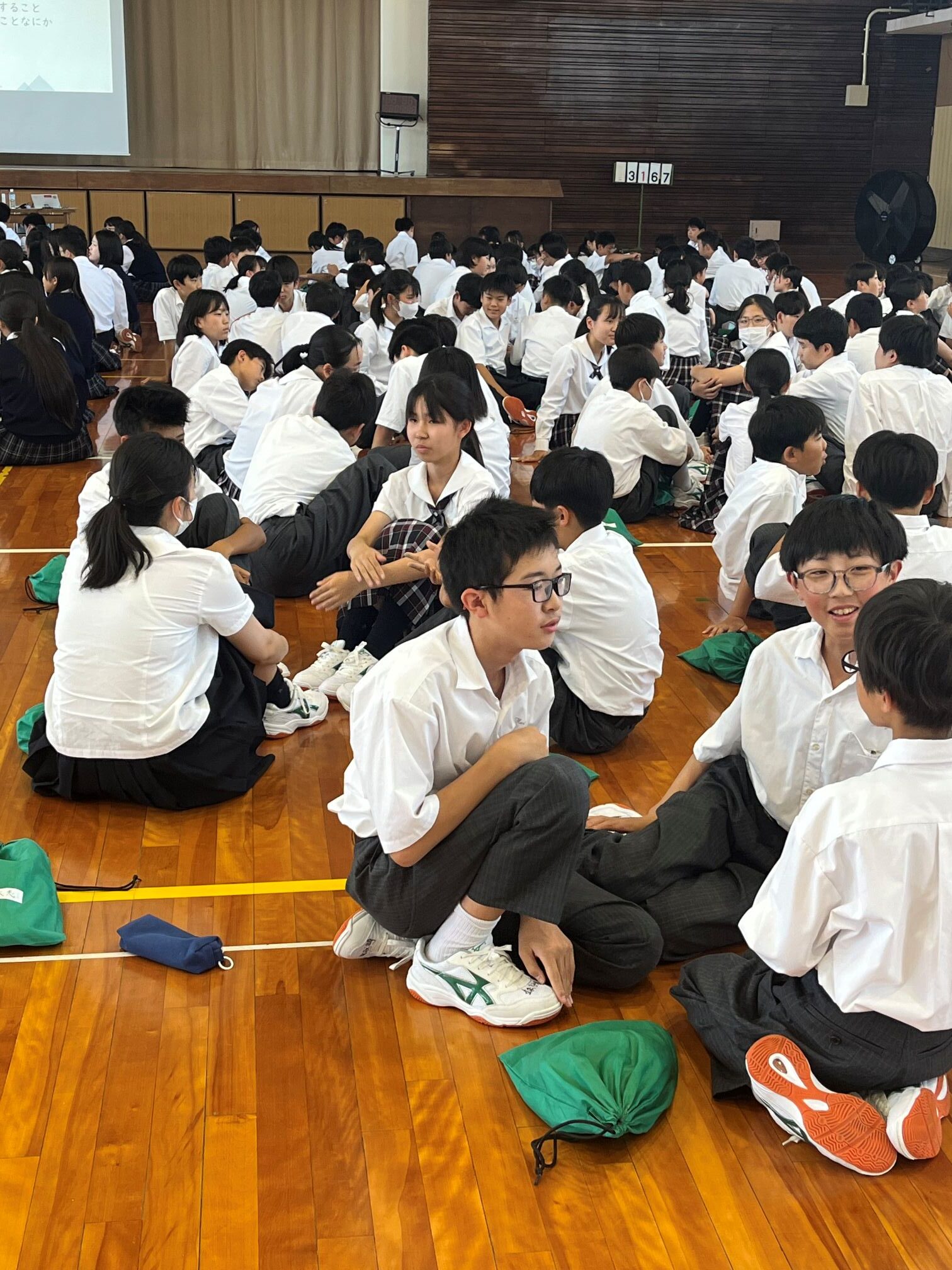 情報モラル・セキュリティー学習のグループワークの様子