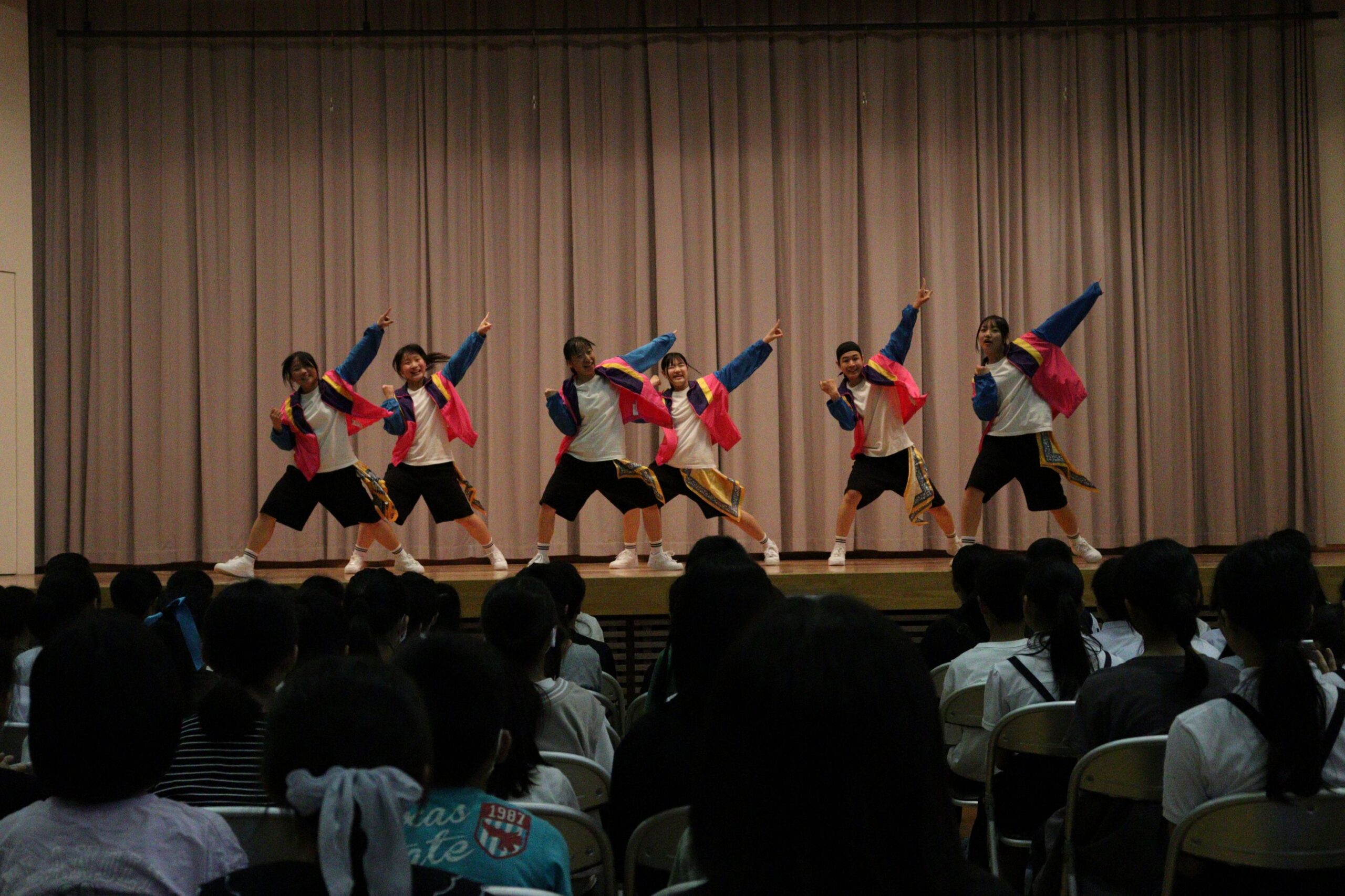 ダンス部による演奏