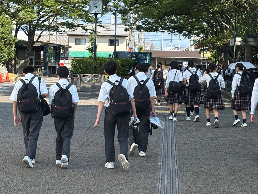 参加する生徒たち